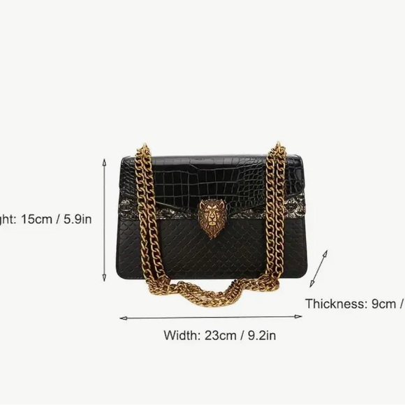 Unbranded Elegant Black Snake-Print Bag w/  Golden Lion Head & Golden Chain-NIP - Picture 5 of 16